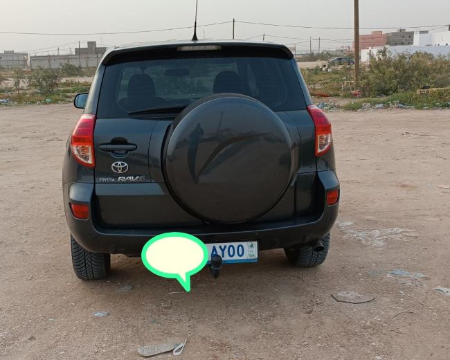 سيارة تويوتا RAv4 للبيع 