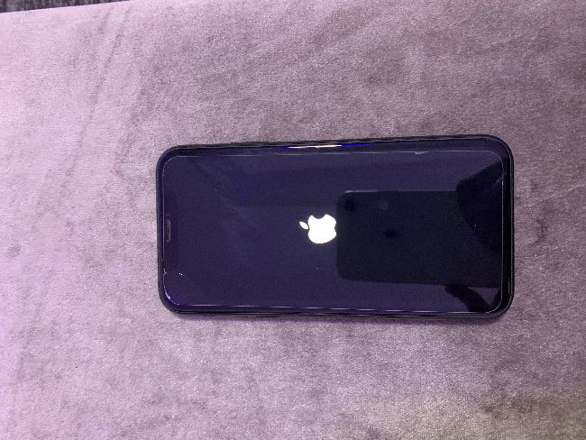 iPhone أيفون XR ماعنده أي موشكل جديد مزالت USA