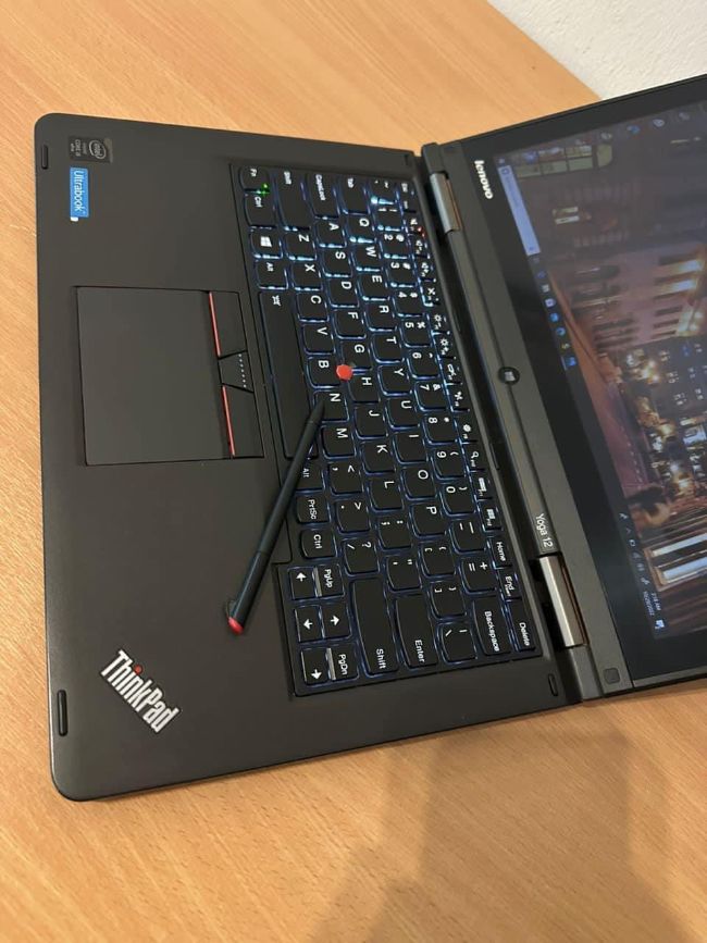 Lenovo Yoga 12