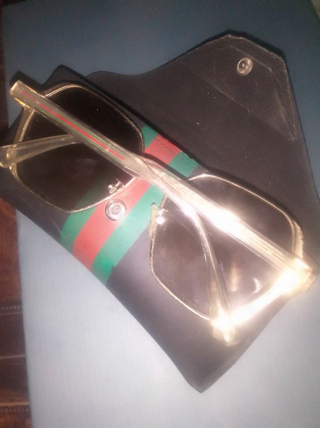 Des lunettes Gucci