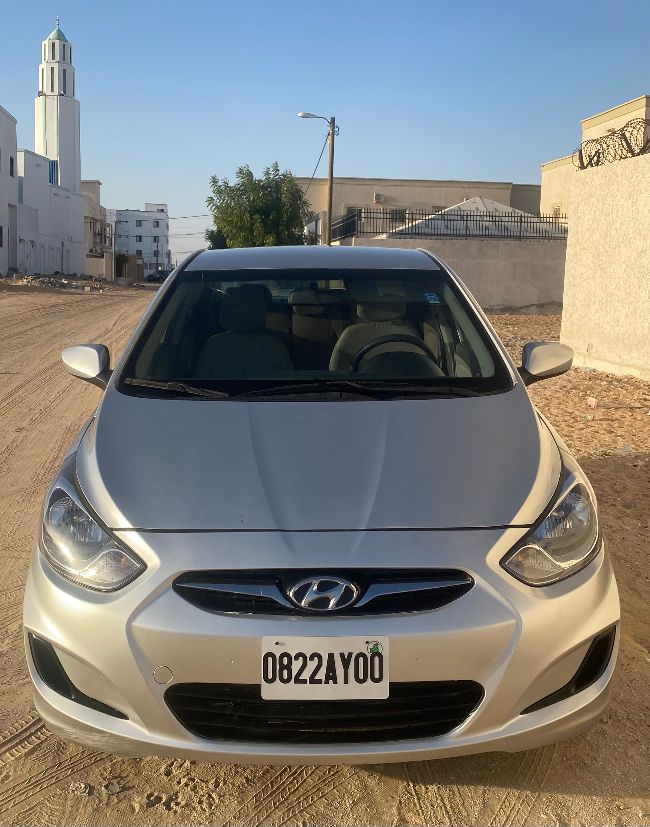 Hyundai Accent 2012