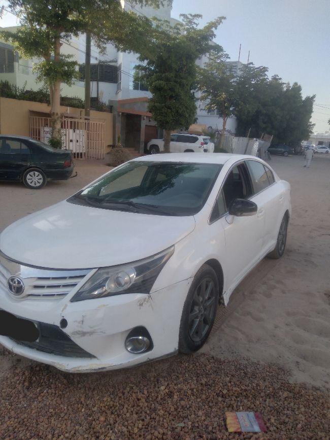 Avensis 2014 moteur en bon etat