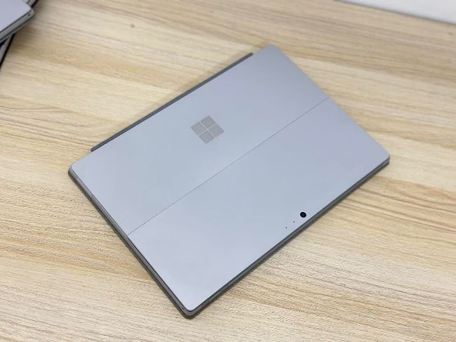 Surface Pro i5-7Th