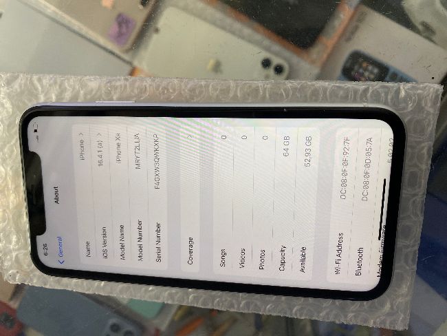 iPhone XR 64 64Go 