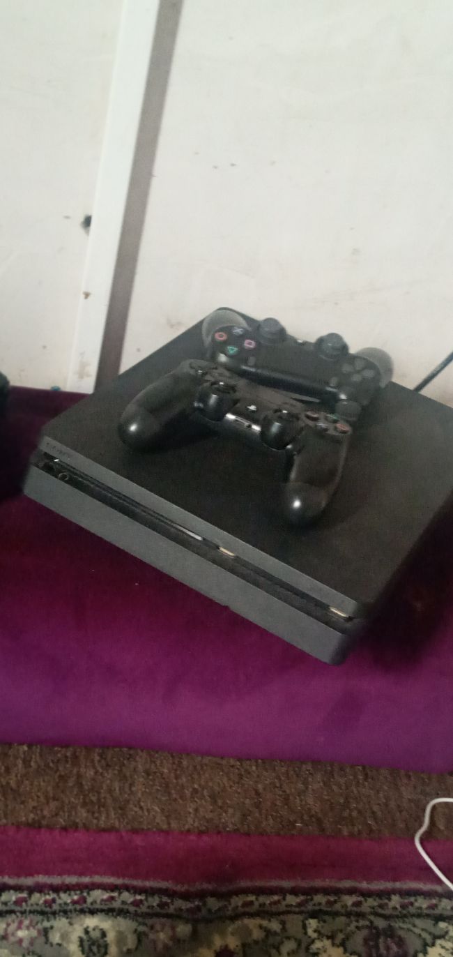 Ps4 slim