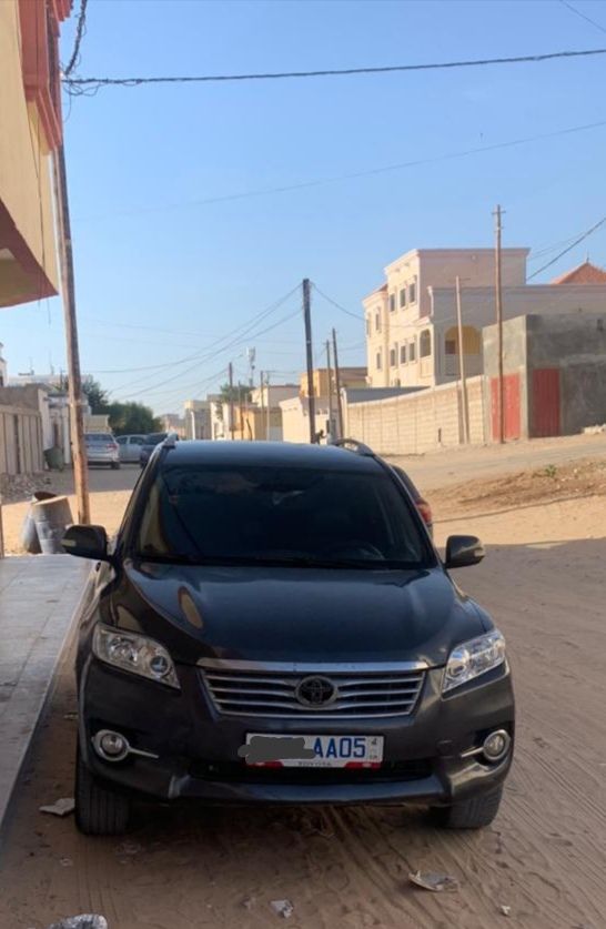   بيع سيارة Rav4 2011