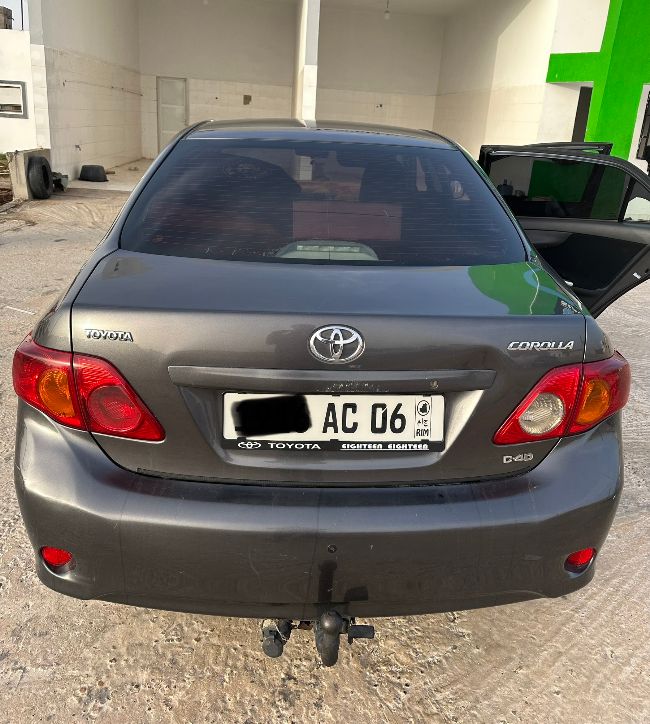 Corolla très propre كورولا نظيفة جدا 