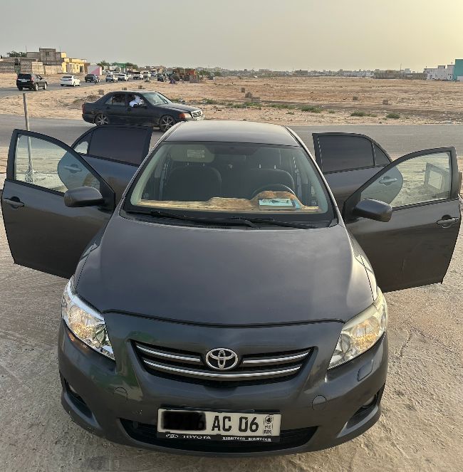 Corolla très propre كورولا نظيفة جدا 