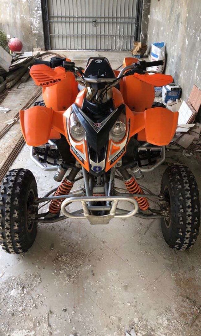 Quad polaris 560