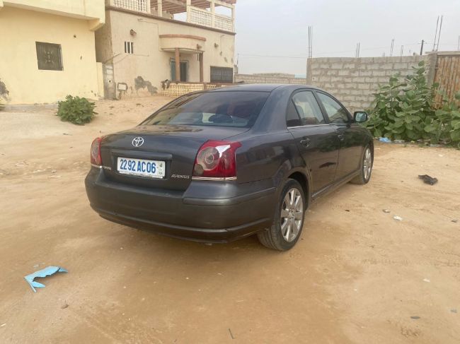 Avensis Bekam  آفنسيس بيكام