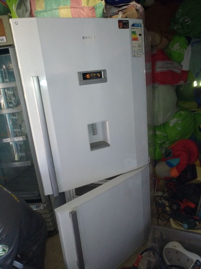 Frigo congelateur 600L