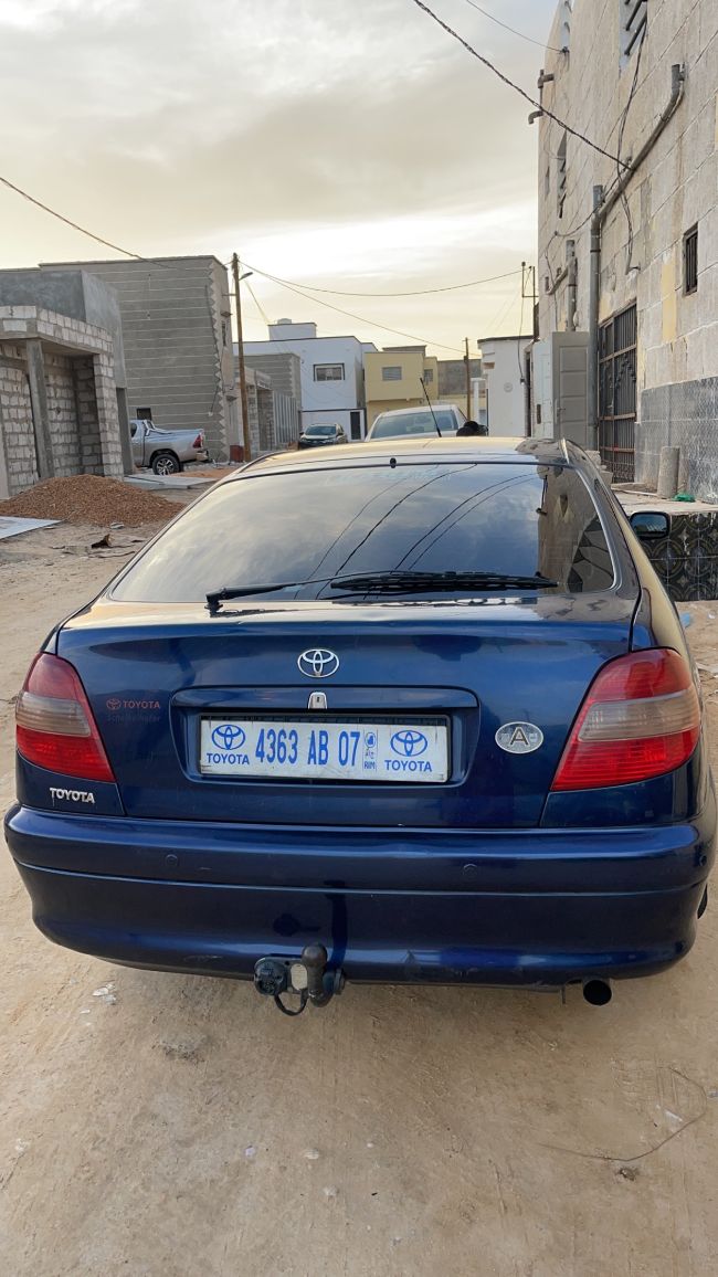 Avensis D4d مشاءالله  مظبوطة حتت 