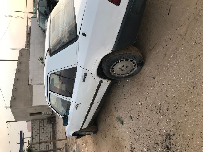 مرسيدس 200 نظيفة MERCEDES 200D