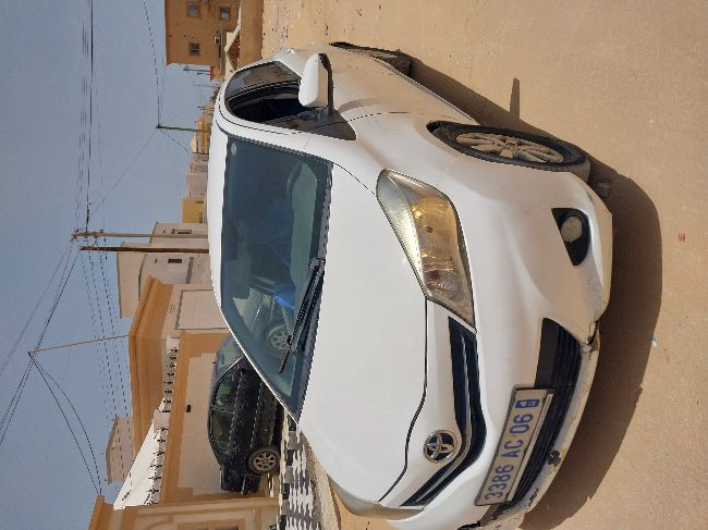 Toyota yaris en bon etat