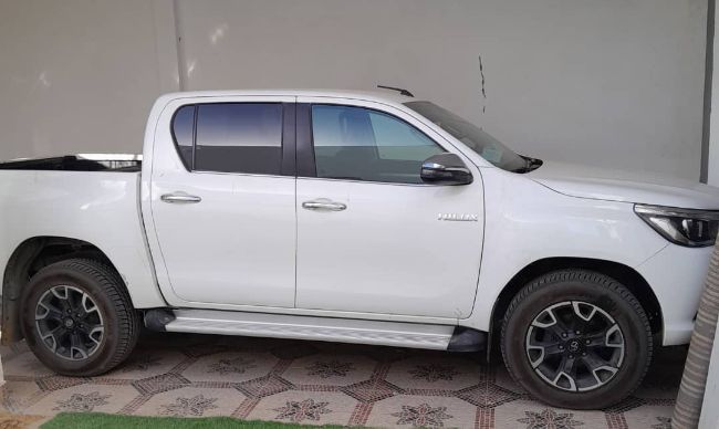 Hilux a vendre nouveau