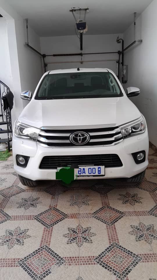 Hilux a vendre nouveau