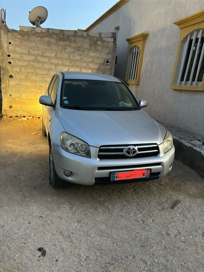 Toyota Rav 4 D4D 2008 dédouané 