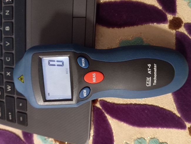 Tachometer at_6 مقياس سرعة الدوران و عداد