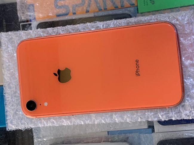 iPhone XR 64Go