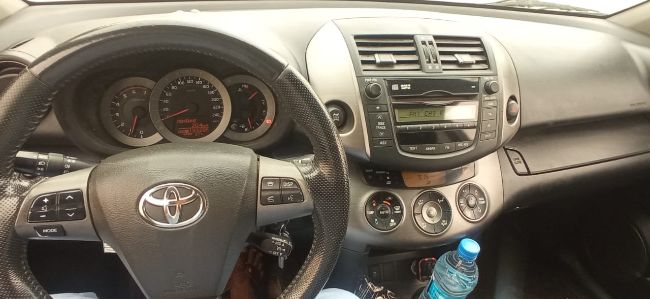 RAV4 2010