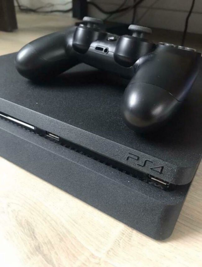 Ps4 Slim 1000gb نضيف ولاكط انفتحت 