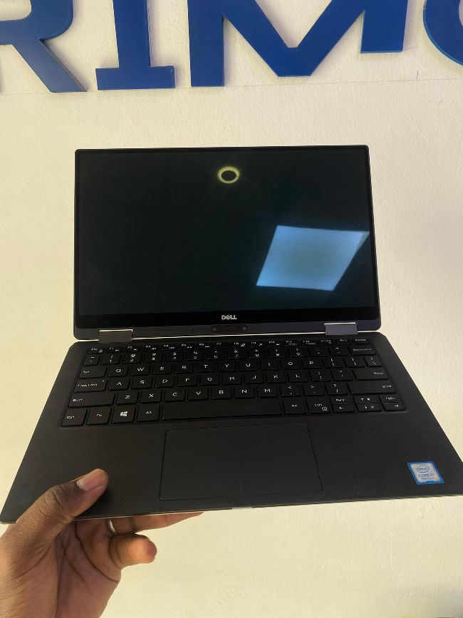 Dell Xps i7 8th gen Tactile Yoga Ram8GB Disque 256ssd 