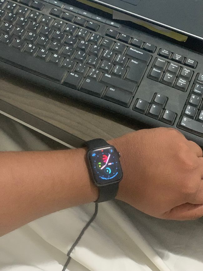 *فرصة* Apple Watch SE 