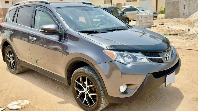 Rav 4 جديدة ما فات ورقمت