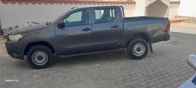 Hilux 2018 مزالت اجديدة.