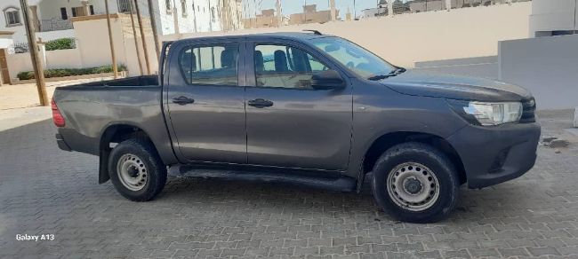 Hilux 2018 مزالت اجديدة.