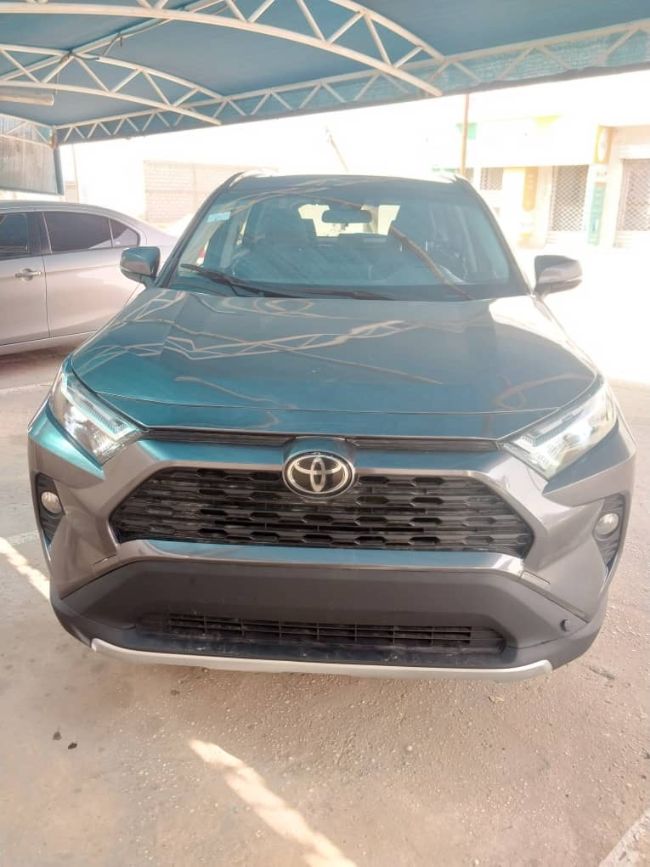 Rav 4 XLE 4×4 2020 full en exellent etat