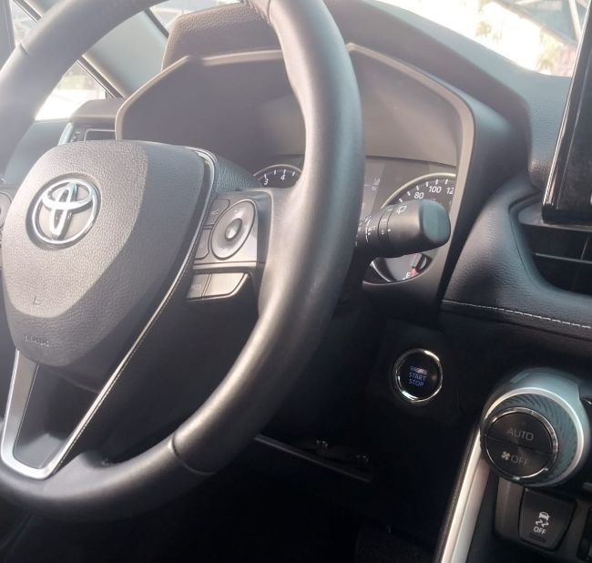 Rav 4 XLE 4×4 2020 full en exellent etat