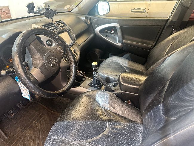 Vente RAV4 2008 en très bon etat salon cuire et start