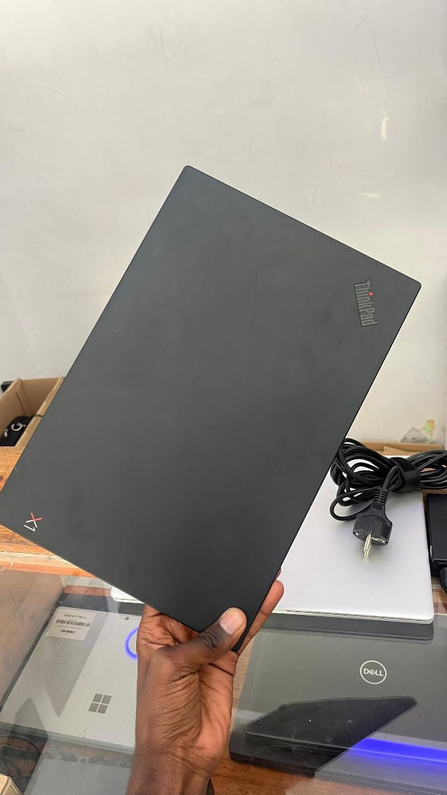 Lenovo x1 Carbon i7 8th Ram16GB Disque 512ssd 