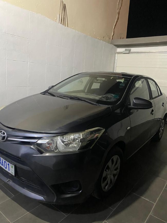 TOYOTA YARIS 2015