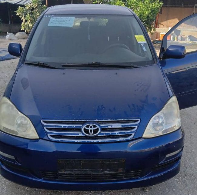 TOYOTA AVENSIS VERSO 7 PLACES TRANSPORT