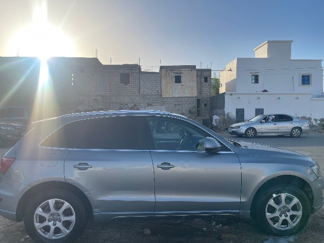 Audi Q5 a vendre , اودي Q5 للبيع 