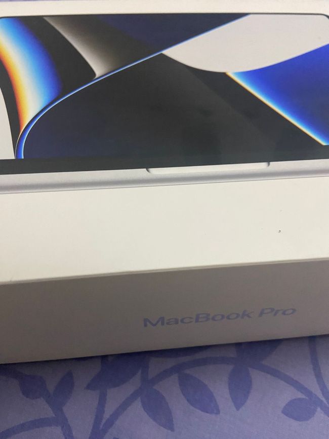 Macbook pro M1 16GB 1TB SSD