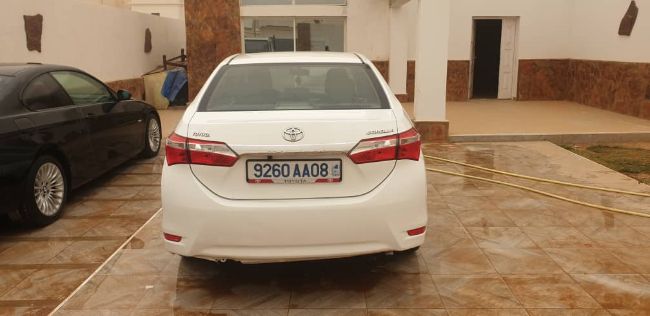 Toyota corolla en bon état a vendre 