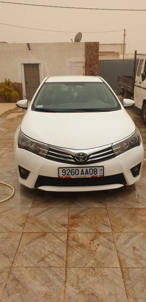 Toyota corolla en bon état a vendre 