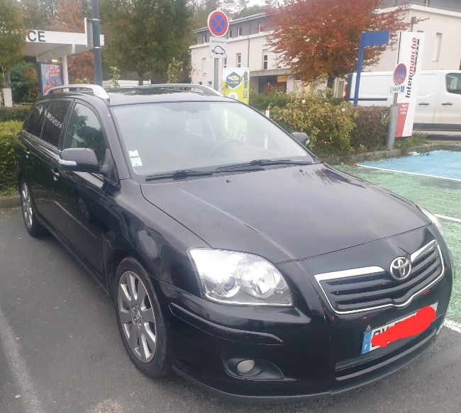 TOYOTA AVENSIS BREAK 