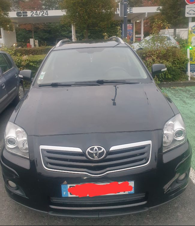 TOYOTA AVENSIS BREAK 