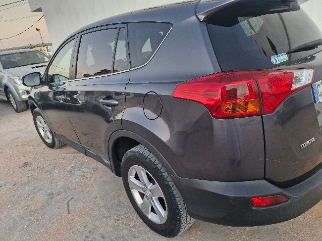 Toyota Rav4 2015 D-4D toit ouvrant 