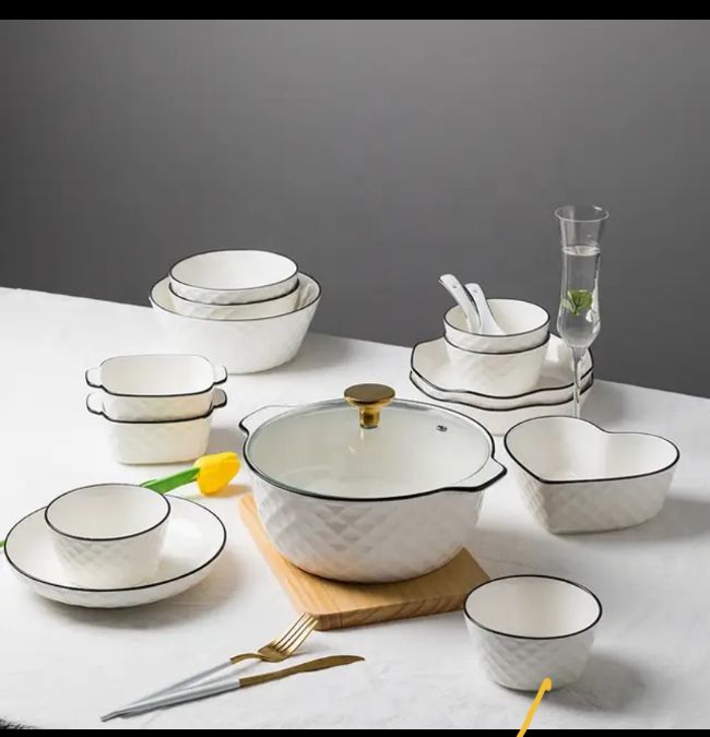 Ensemble Assiette en porcelaine blanche 33 pièces 