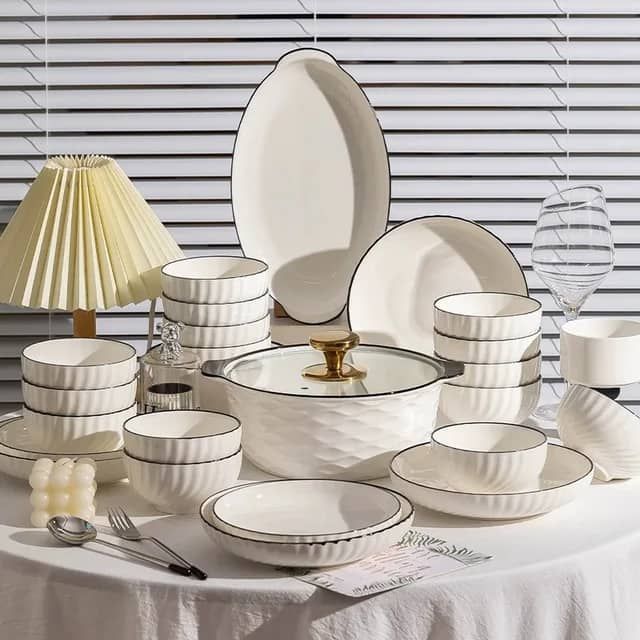 Ensemble Assiette en porcelaine blanche 33 pièces 