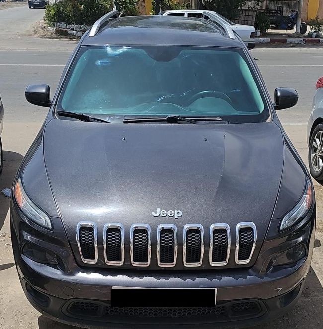 Jeep cherokee 2015 non Matricule  غير مرقمة