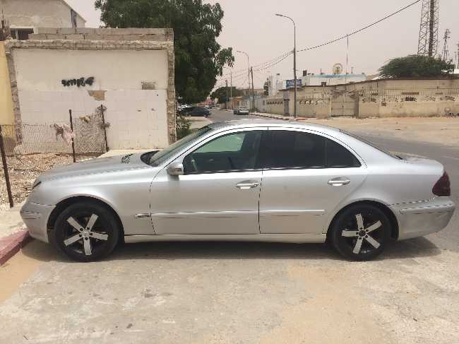 بيع  classe e 220 CDI  boîte manuelle 