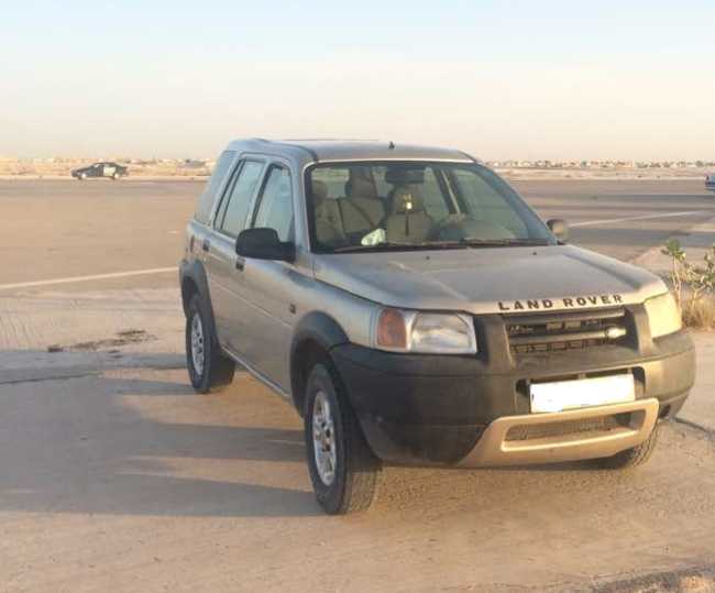 Land Rover Freelander sous douane avec assurance 1 an