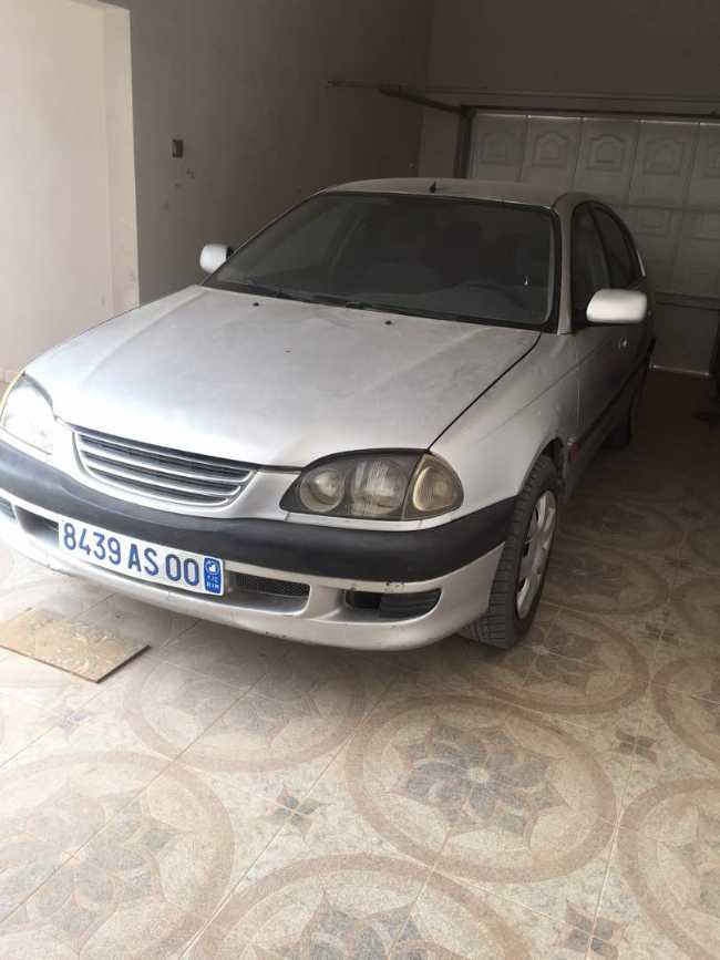 avensis a vendre 2.0