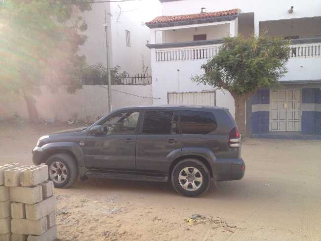 Land cruiser prado en bon etat